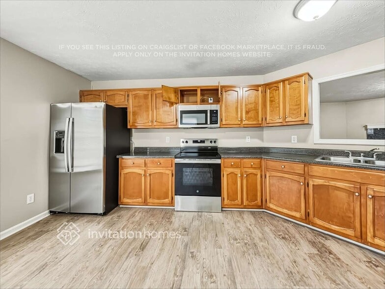Building Photo - 516 Shaggy-Hickory Tr