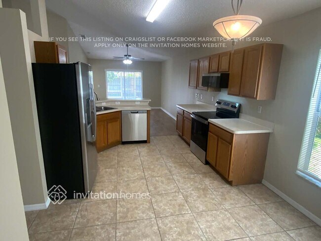 Building Photo - 214 Oak Branch Dr