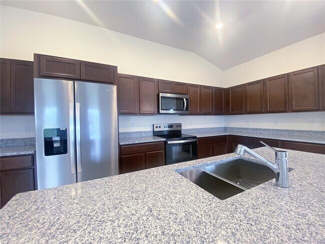Building Photo - 1580 Kayla Cir