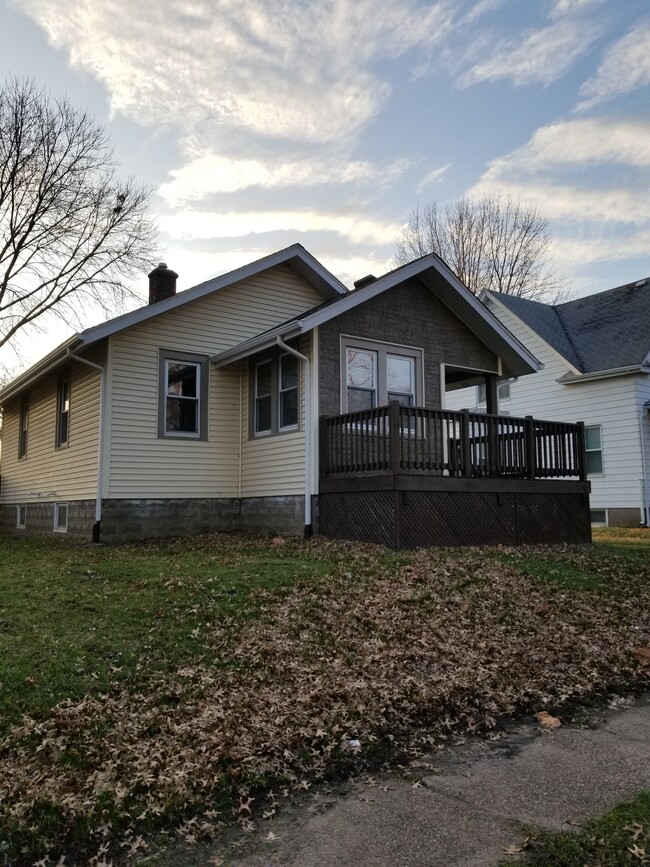 Primary Photo - 1214 S Nevada Ave