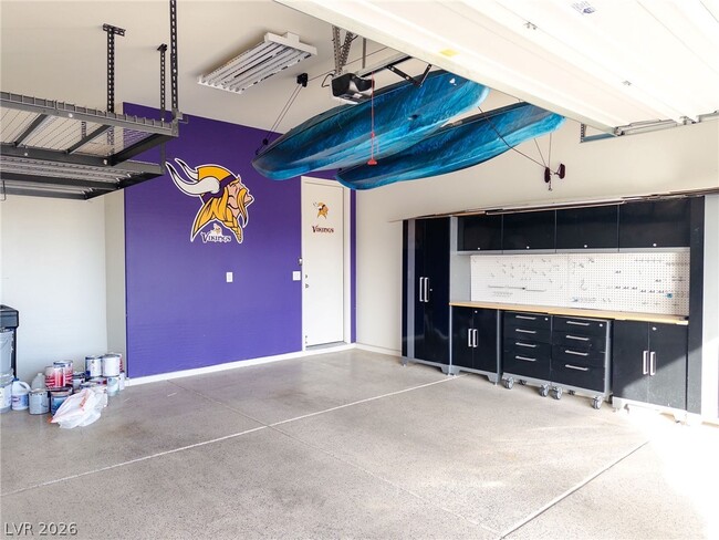 Building Photo - 9706 Yellow Shadow Ave