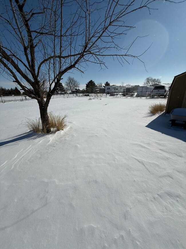 Building Photo - 4-bedroom, 2 bath in Box Elder