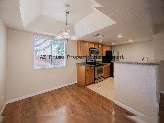 Building Photo - 1125 E Broadway Rd