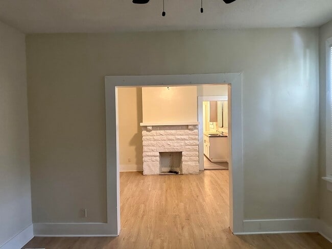 Building Photo - 1683 Walker Ave