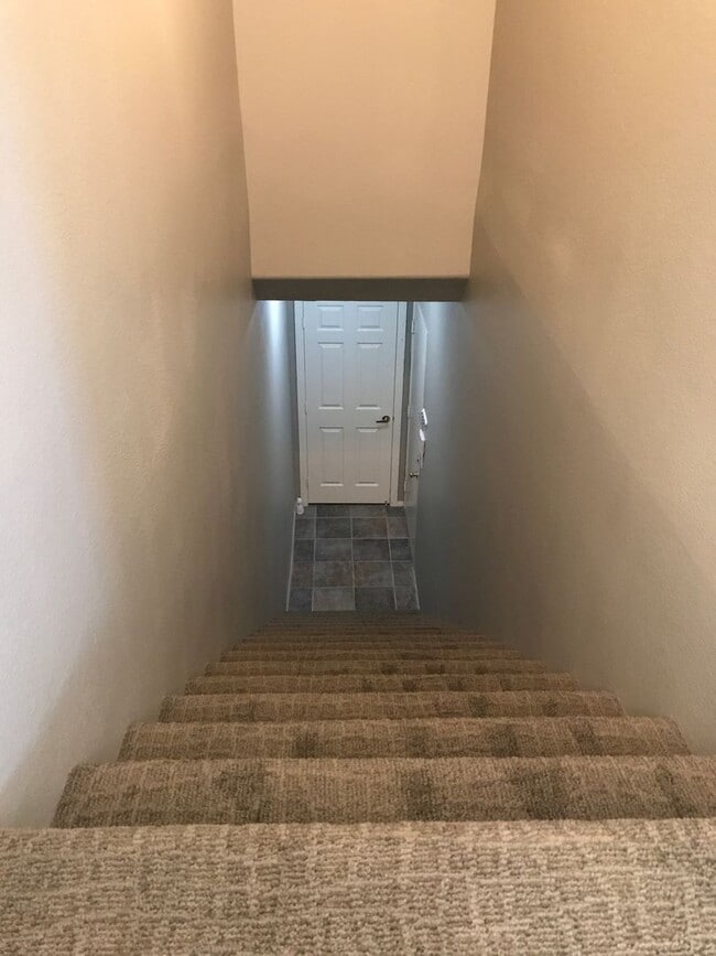 Building Photo - Great Townhouse over lookings TPC Summerli...