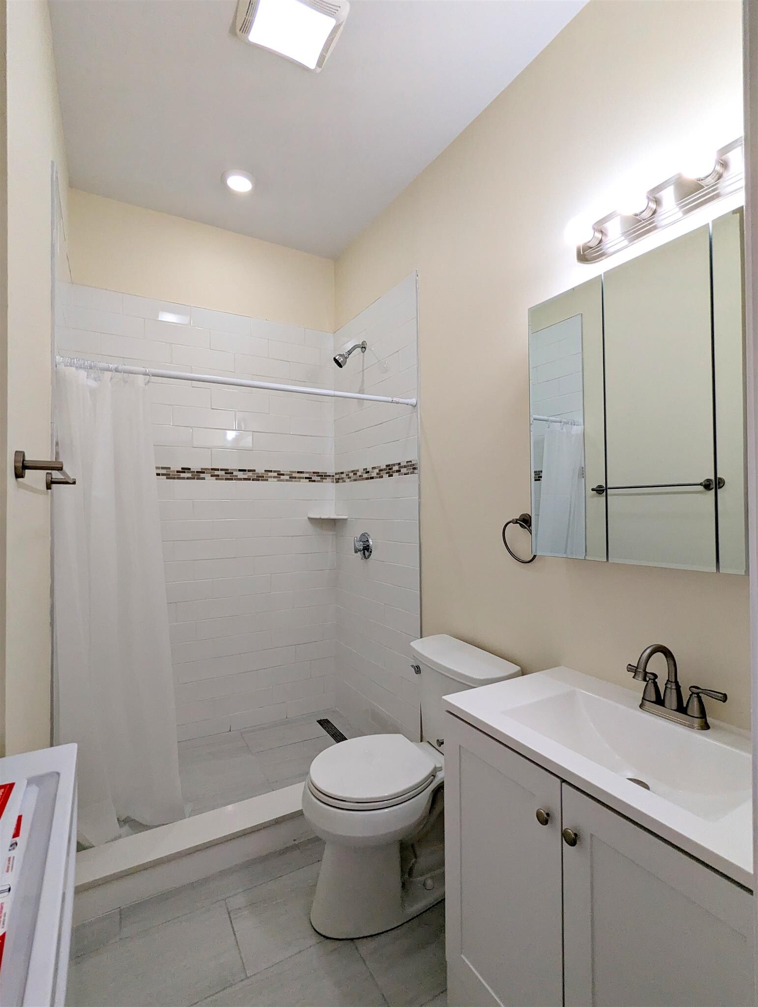 Building Photo - 2 Sacramento Pl