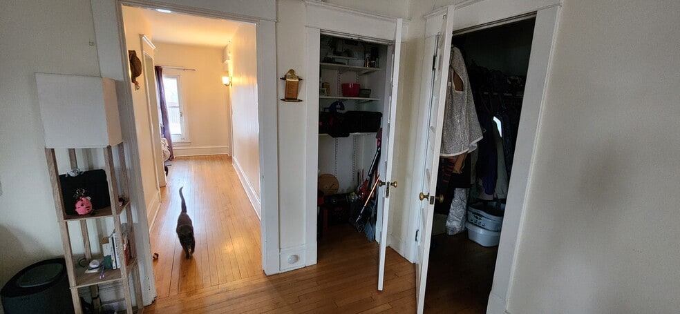 Building Photo - 1900 Colfax Ave S