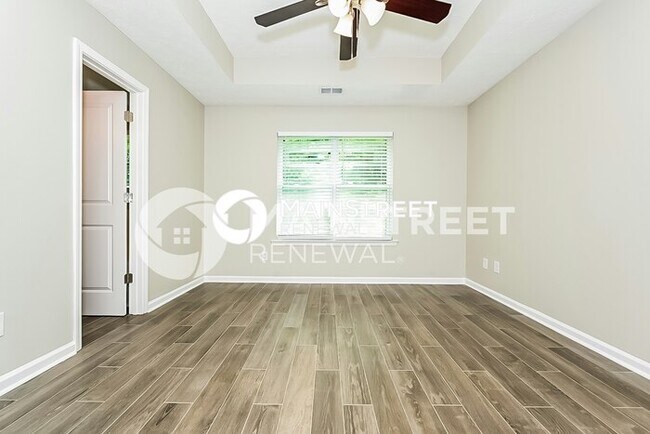 Building Photo - 4 Bedroom Pet-Friendly Home in STOCKBRIDGE, GA with Main Street Renewal