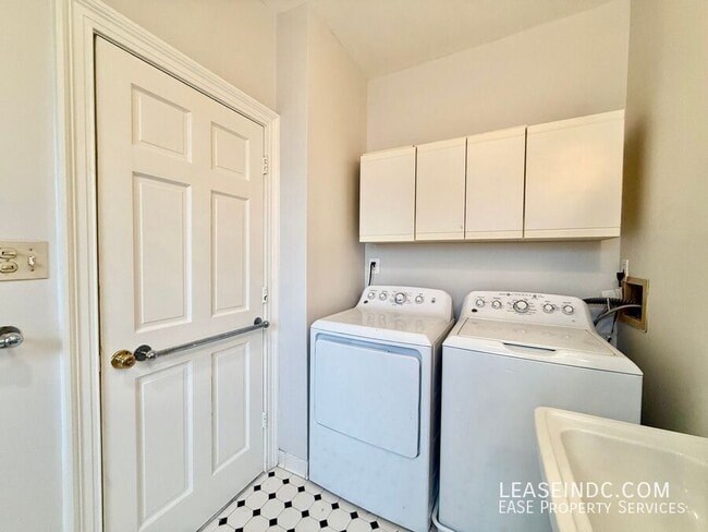 Building Photo - 1507 Vermont Ave NW