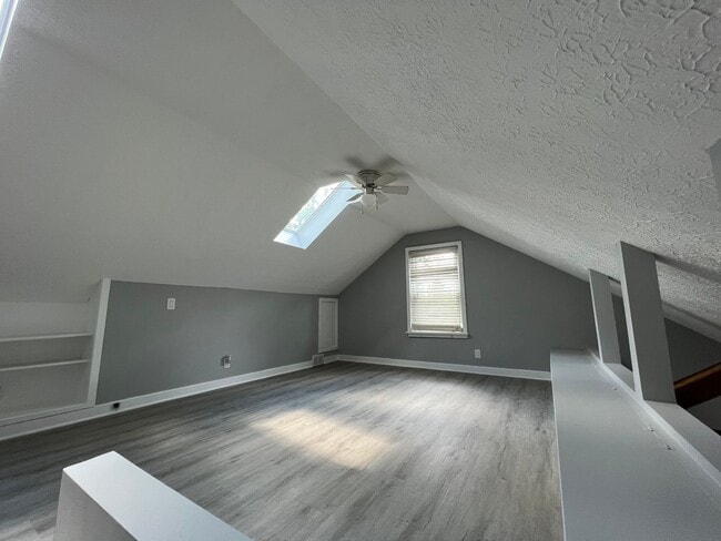 Building Photo - 12208 Ridge Crest Dr