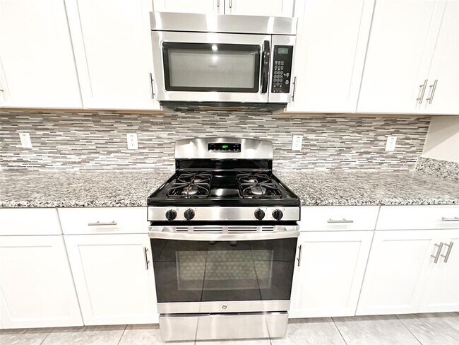 Building Photo - 15149 Night Heron Dr