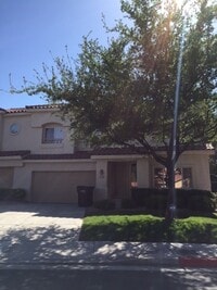 Building Photo - Gated Green Valley Ranch Townhome | 2 Bed | 2.5 Bath | 2-Car Garage