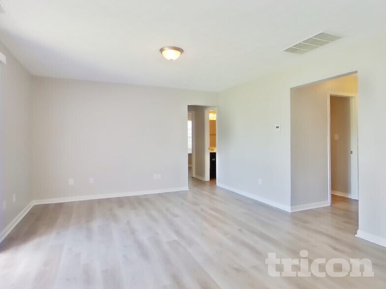 Building Photo - 2617 Calabash Dr