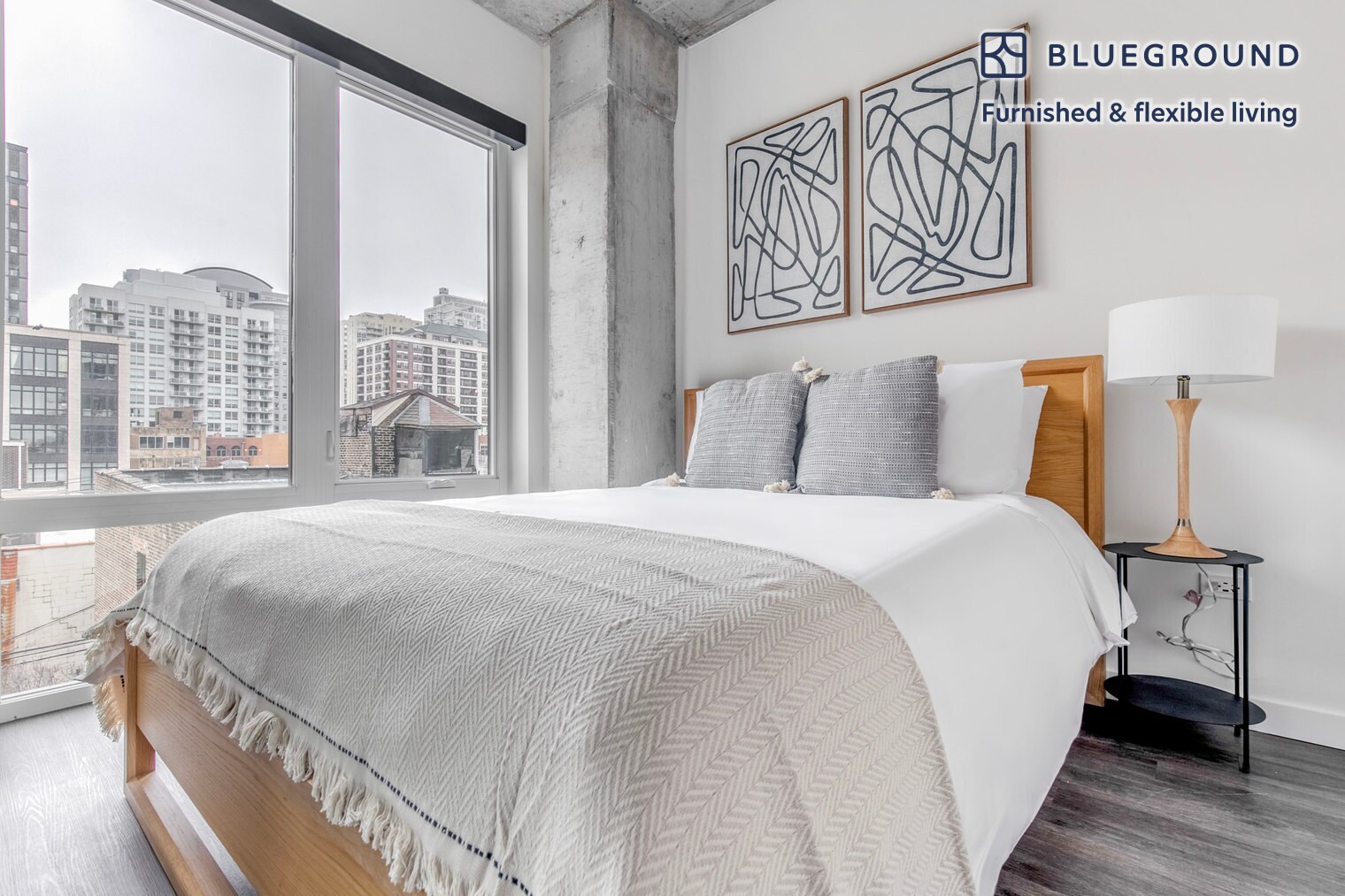 Building Photo - 411 W Chicago Ave