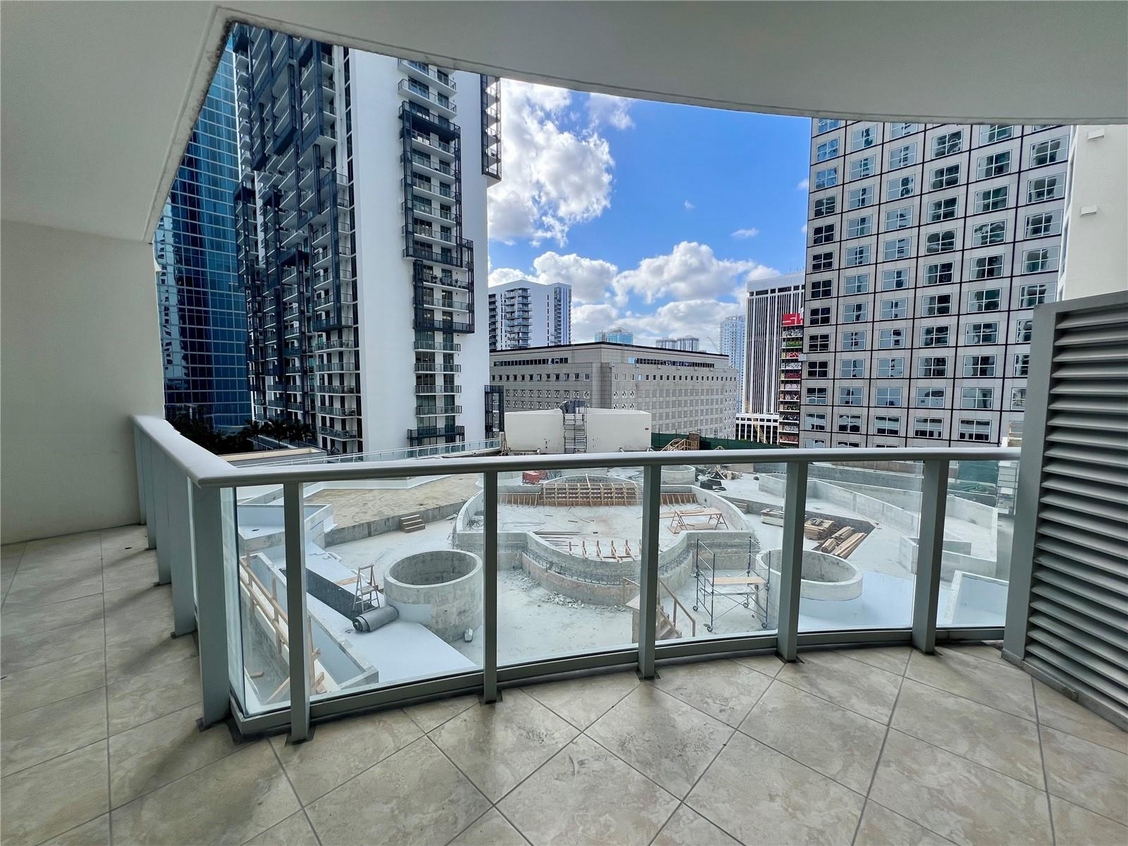 Building Photo - 300 S Biscayne Blvd