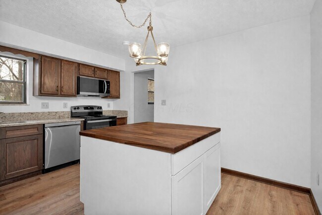 Building Photo - 9183 Indian Mound Ct NW