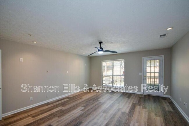 Building Photo - 4209 Reeshemah St