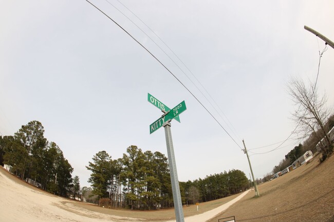 Building Photo - 7025 Ottis Ln