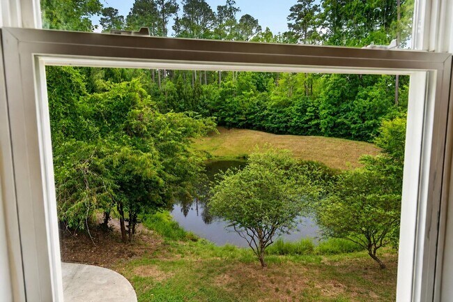 Building Photo - 4007 Jockey Club Circle