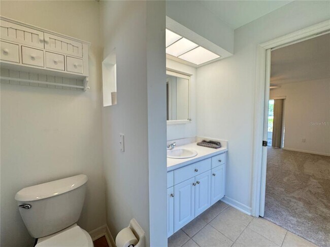 Building Photo - 21606 Rosewood Ct