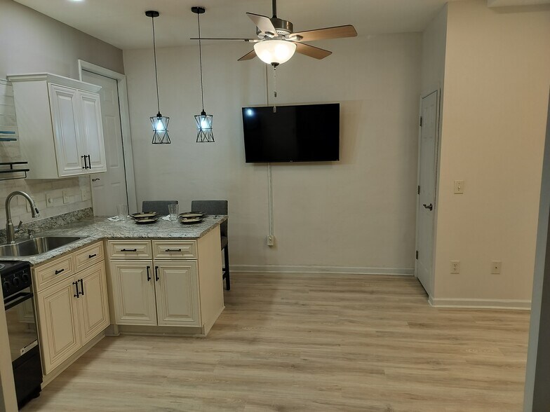 Kitchen/Living Area-North View - 531 Hillcrest Cross Rd