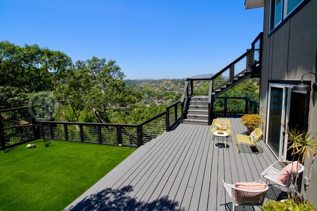 Building Photo - Fully Furnished 5BD/2.5BA Hillside View Home-FOUNDATION