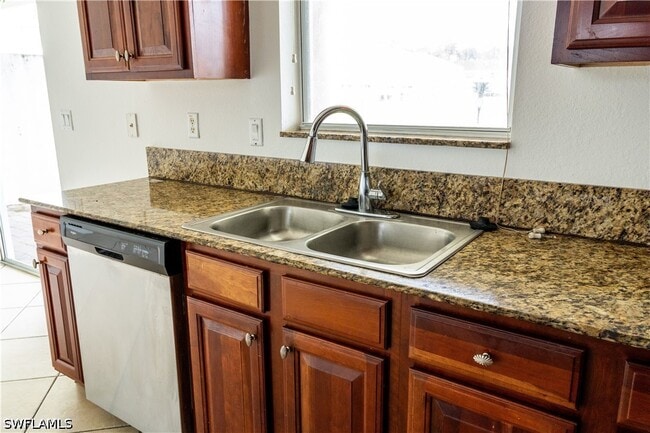 Building Photo - 7029 Ambrosia Ln