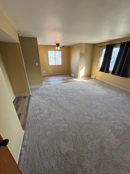 Building Photo - 224 Montana Ave