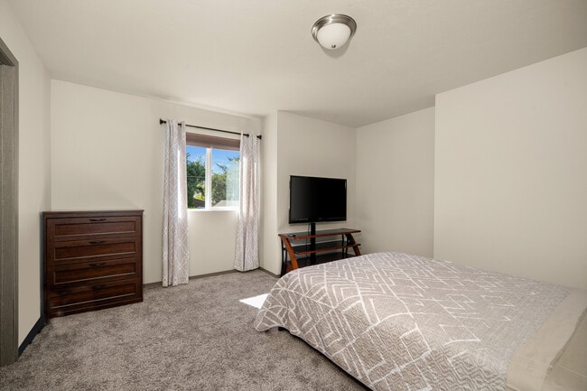 Master bedroom - 7227 E Pacific Way