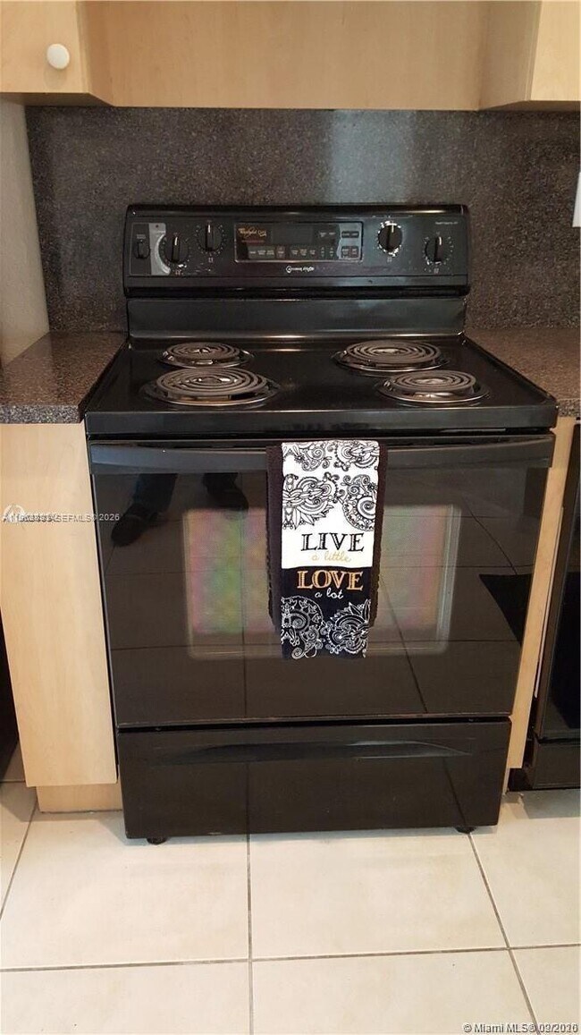 Building Photo - 1260 SE 31st Ct