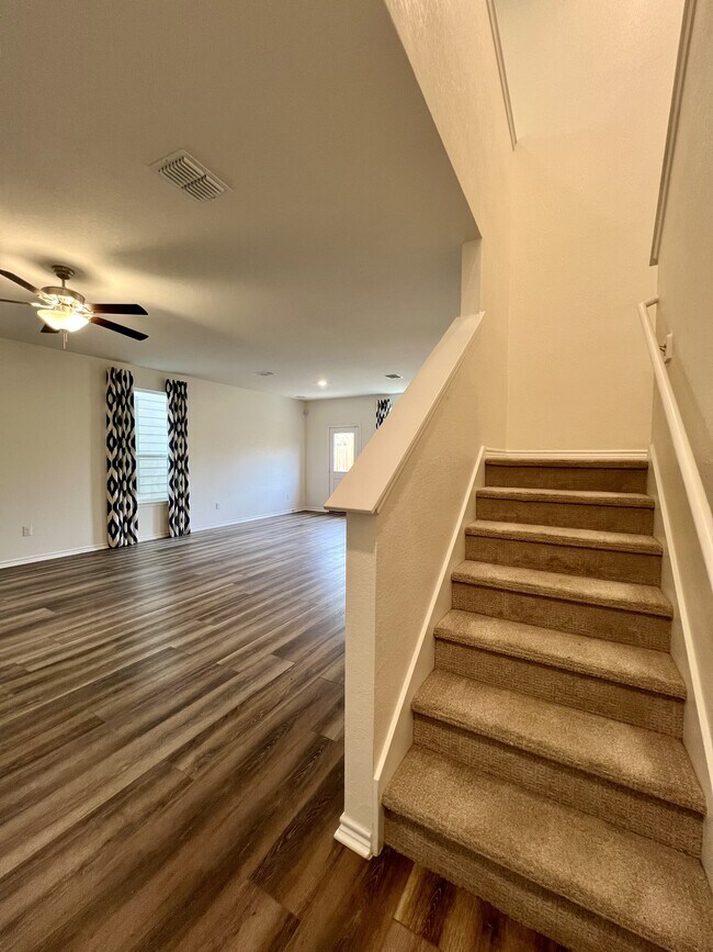 Building Photo - 14839 Vance Jackson Rd