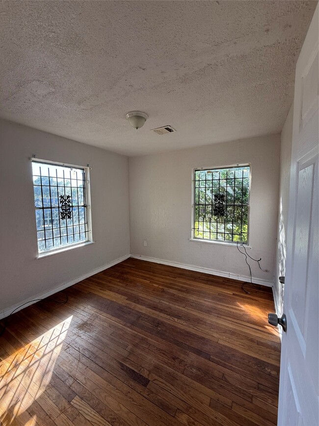 Building Photo - 5411 Bellfort Ct