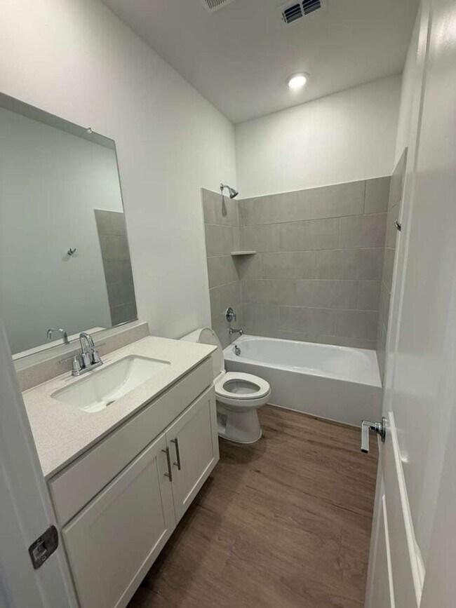 Building Photo - This beautifully designed Garnet floorplan by Lennar offers a functional single-story layout with...