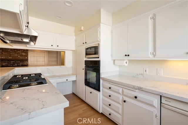 Building Photo - 28 Ranchview Rd