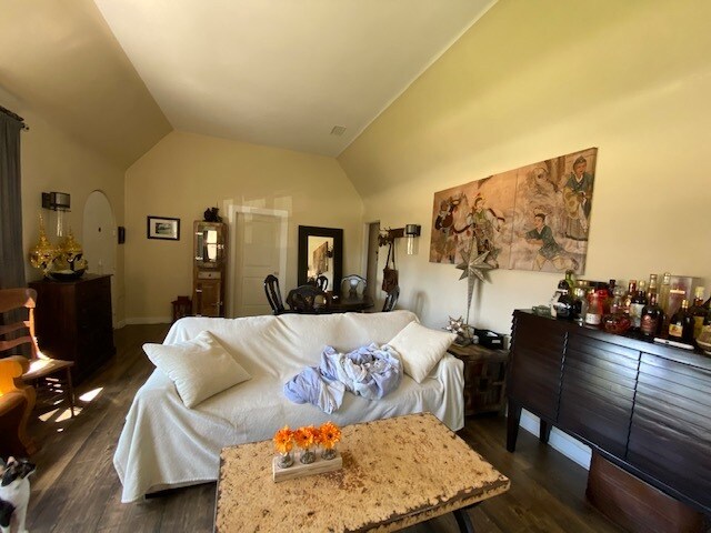 livingroom - 1344 S Curson Ave