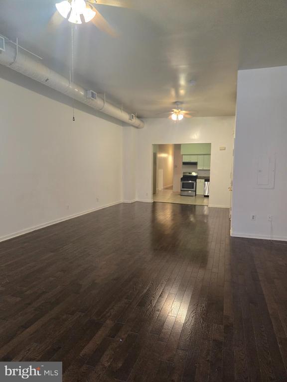 Building Photo - 1304 Walnut St