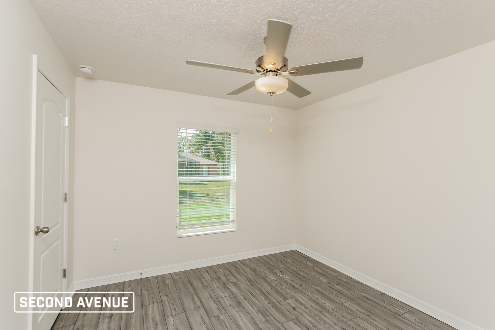 Building Photo - 3399 Lakeland Ave