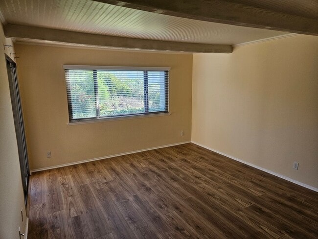 Building Photo - Great 2 Bedroom 2 Bathroom On The Golf Course In Laguna Niguel
