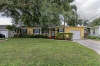 Building Photo - 4 bed/3 bath in College Park