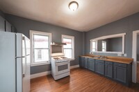 Building Photo - 130 Shurtleff St