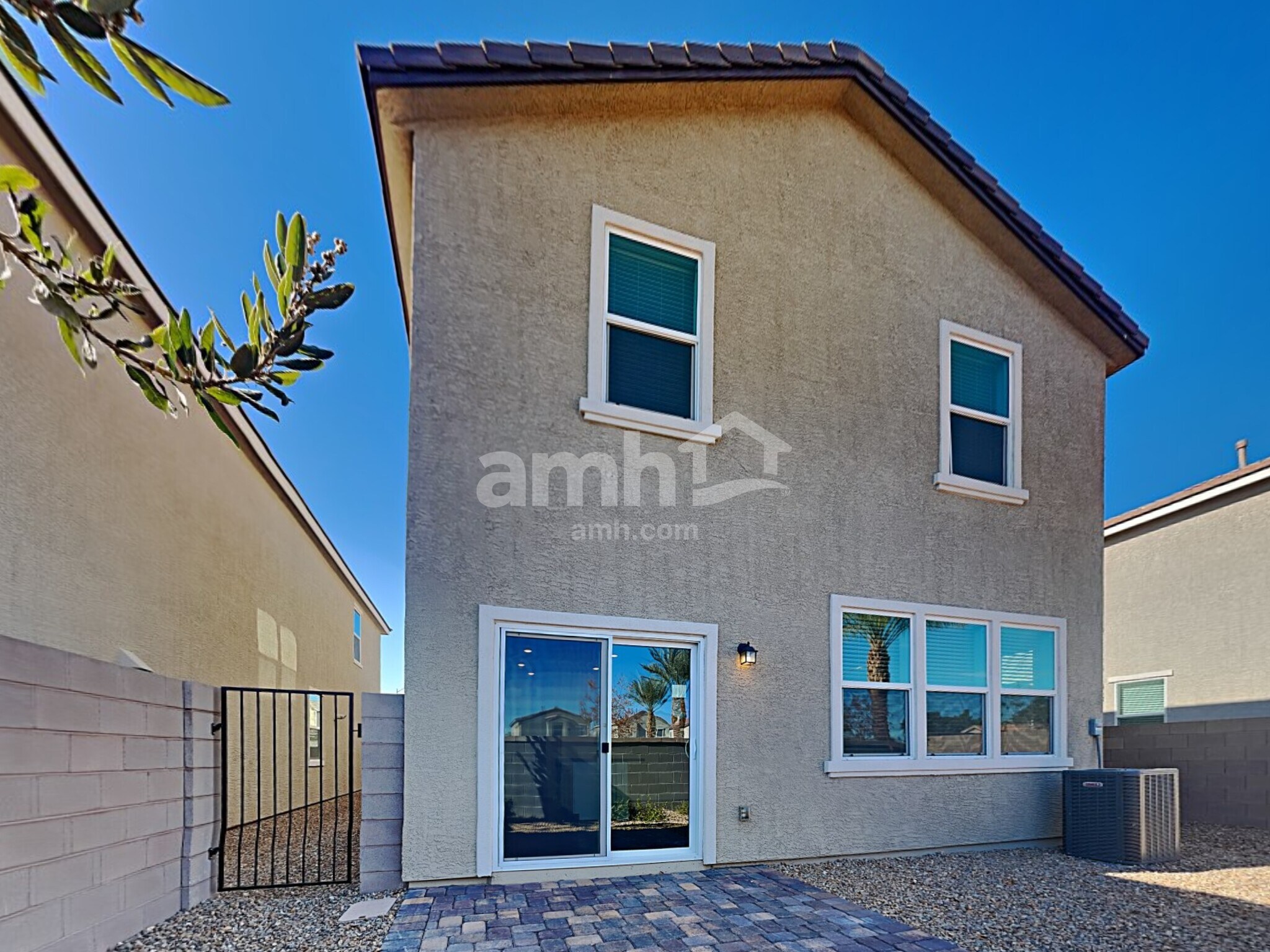Building Photo - 4754 Tree Swing St