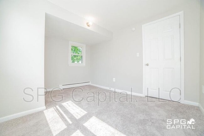 Building Photo - 255 Chambersburg St