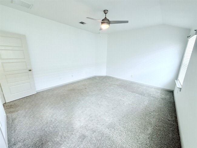 Building Photo - 2824 Gunnersbury Dr