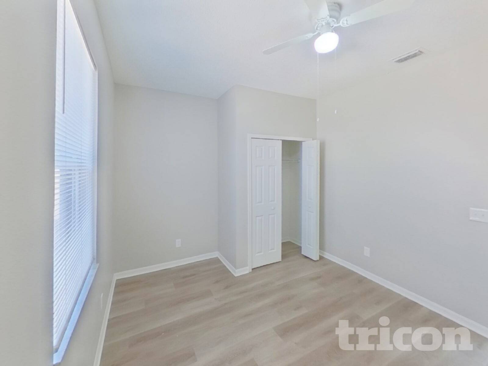 Building Photo - 906 Grand Canyon Dr
