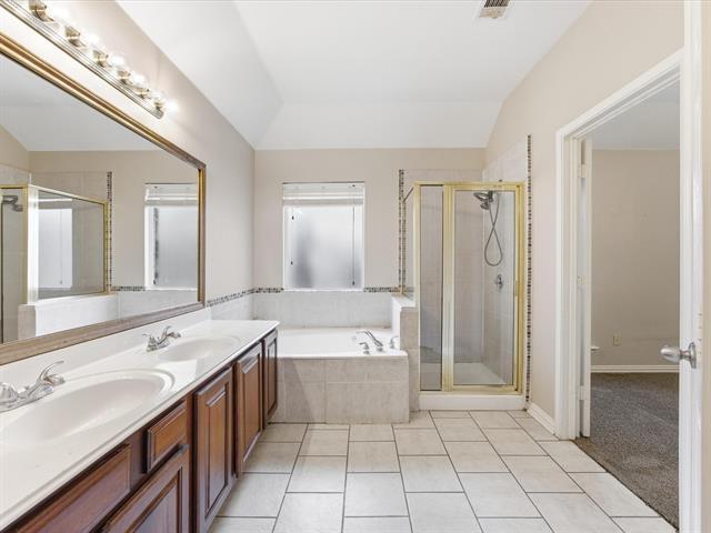 Building Photo - 464 Bass Rd