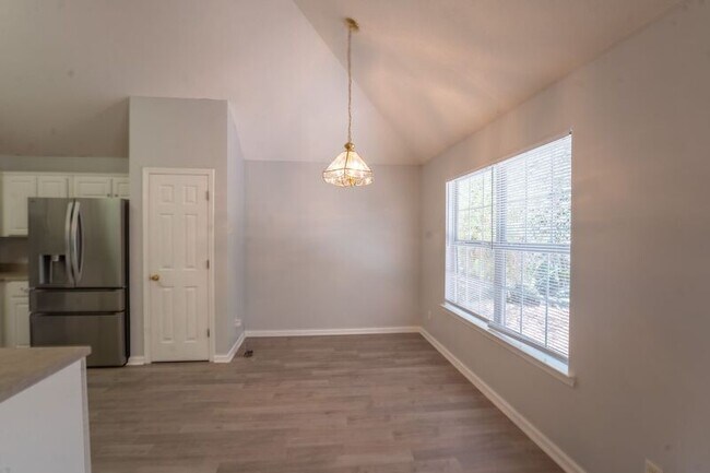 Building Photo - 123 West Tisbury Lane