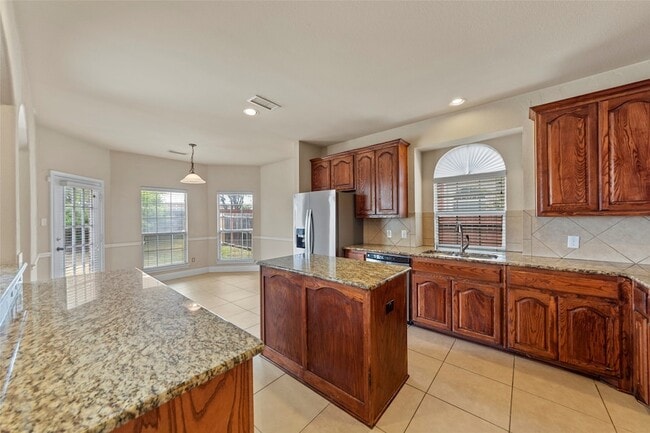 Building Photo - 6529 Abrams Dr