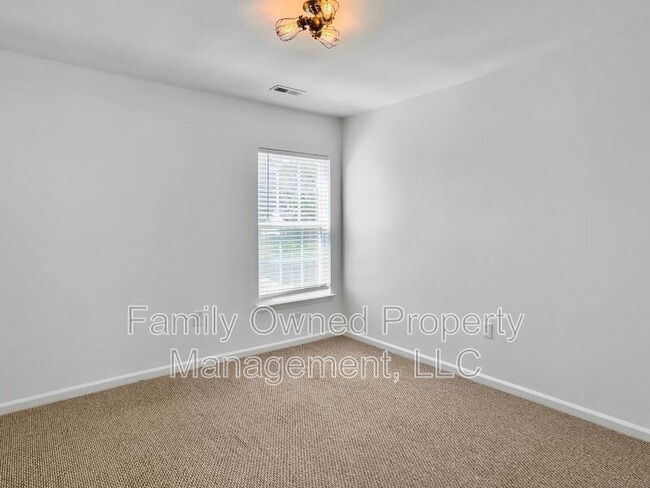 Building Photo - 1054 Whitlow Blvd