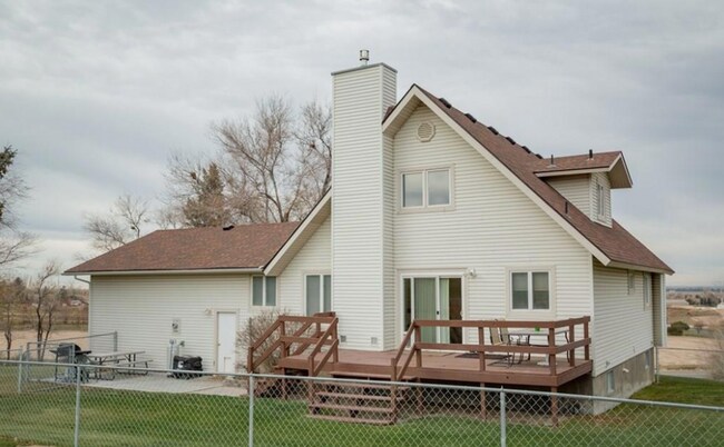 Building Photo - 6 BED 3 BATH HOME IN AMMON, IDAHO