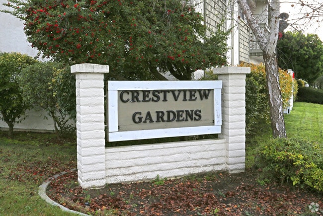 Building Photo - Crestview Gardens Apartments